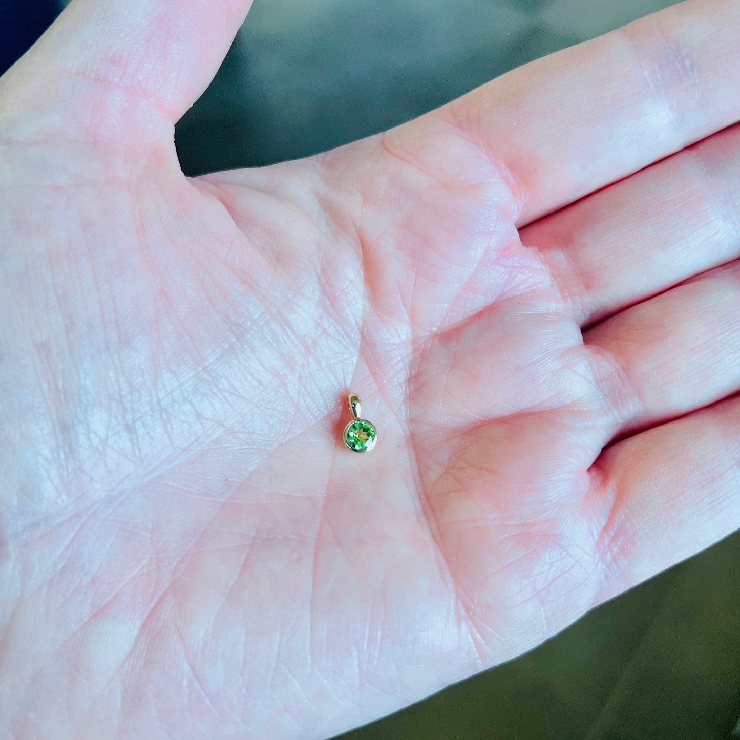 9ct Gold Birthstone - August (Peridot)