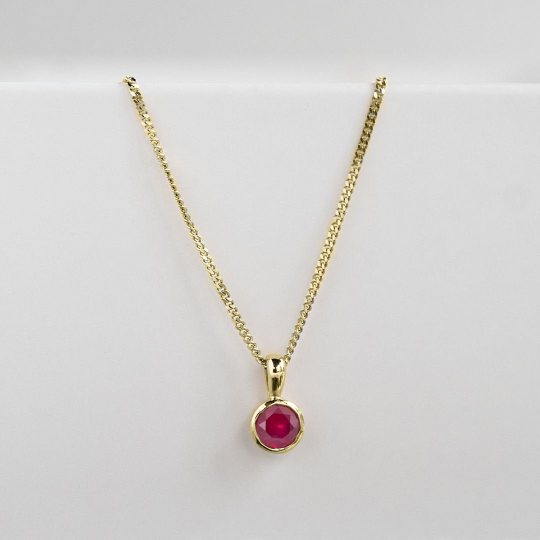 9ct gold ruby birthstone charm pendant